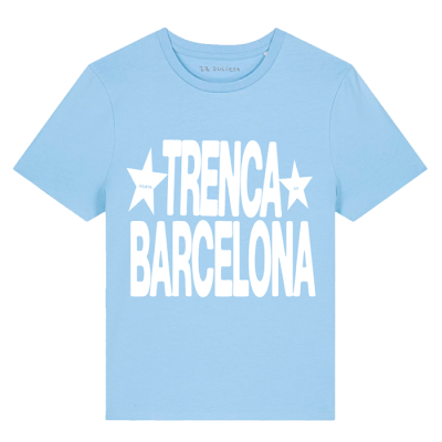 julieta-camiseta-azul-trenca-barcelona